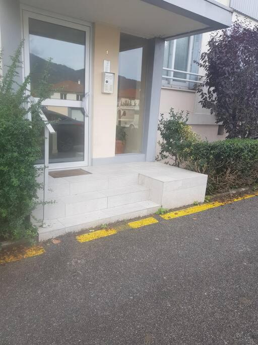 Superbe Appartement En Residence Prive Avec Un Parking Prive Сьонзье Экстерьер фото